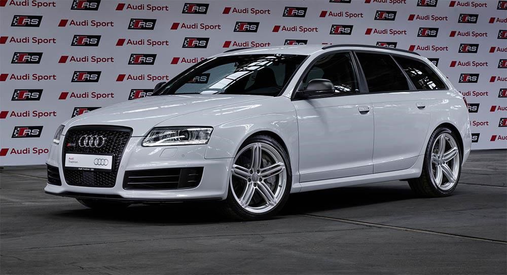 White Audi RS model